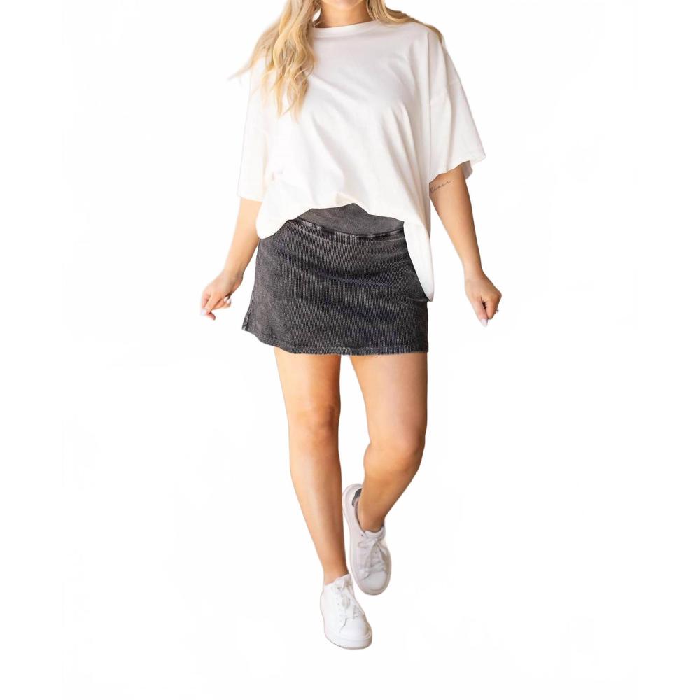 NEW MOON RYDER oversize boyfriend tee in white